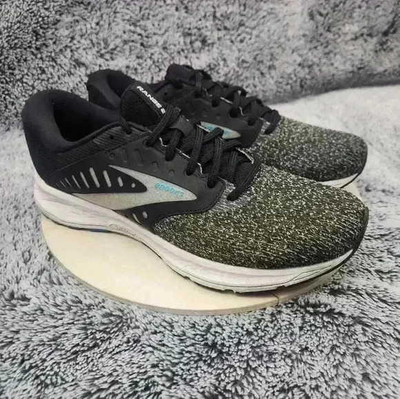 Brooks Shoes - Brooks Range 2 Black Running Shoes Sneakers Women's Size 9.5